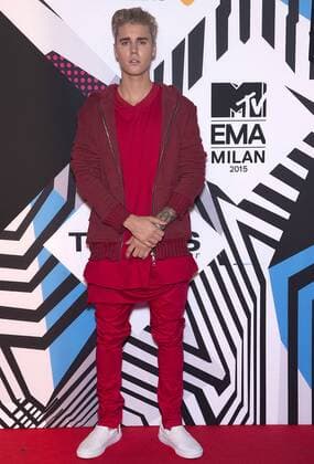 Justin Bieber arrives at the MTV Europe Music Awards in Milan, Italy on October 25, 2015.  MIL20151025704 DAVIDxSILPA