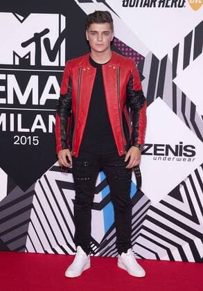 Martin Garrix arrives at the MTV Europe Music Awards in Milan, Italy on October 25, 2015.  MIL20151025706 DAVIDxSILPA