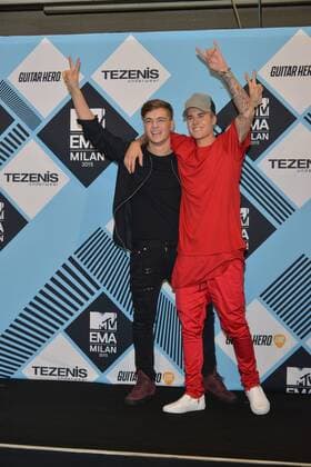 Milan, MTV Europe Music Award s (EMA) 2015, Press Room Backstage. Pictured Martin Garrix, Justin Bieber  Comi Terenghi