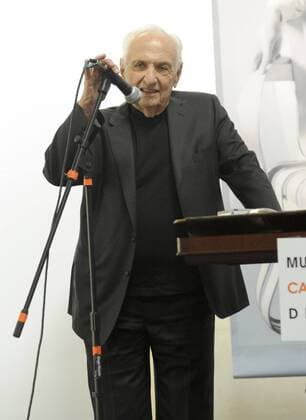 Frank Gehry FRANK GEHRY RECEIVES HENRY AWARD Los Angeles  Patrick Rideaux PicturePerfect