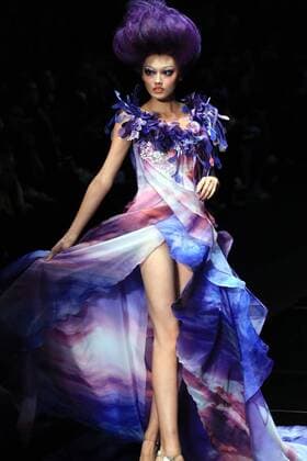 (151026) -- BEIJING, Oct. 26, 2015 -- A model shows the color make-up designed by Mao Geping during the China Fashion Week, in Beijing, capital of China, Oct. 26, 2015. ) (zkr) CHINA-BEIJING-FASHION WEEK-COLOR MAKE-UP(CN) LixMingfang 