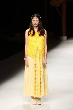 BEIJING, CHINA - OCTOBER 26: (CHINA OUT) A model showcases designs on the runway at Qing s Zheng Qinger Collection during the Mercedes-Benz China Fashion Week Spring Summer 2016 at Beijing Hotel on October 26, 2015 in Beijing, China.  CFP474944474