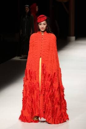BEIJING, CHINA - OCTOBER 26: (CHINA OUT) A model showcases designs on the runway at Qing s Zheng Qinger Collection during the Mercedes-Benz China Fashion Week Spring Summer 2016 at Beijing Hotel on October 26, 2015 in Beijing, China.  CFP474944516