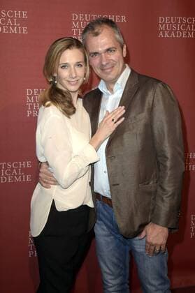 Kristin Meyer mit Ehemann Patrick Winschewski bei der Verleihung des Deutschen Musical Theater Preises 2015 im TIPI am Kanzleramt. Berlin, 26.10.2015 Foto:xFredericx xFuturexImage