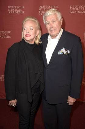 Angelika Milster und Peter Weck bei der Verleihung des Deutschen Musical Theater Preises 2015 im TIPI am Kanzleramt. Berlin, 26.10.2015 Foto:xFredericx xFuturexImage