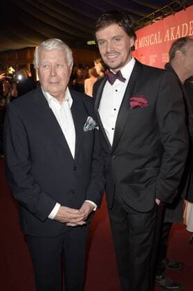 Peter Weck und Felix Martin bei der Verleihung des Deutschen Musical Theater Preises 2015 im TIPI am Kanzleramt. Berlin, 26.10.2015 Foto:xFredericx xFuturexImage