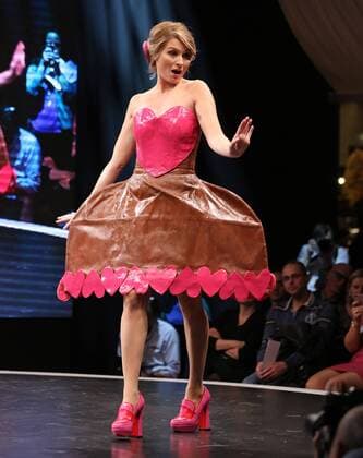 A model wears a creation made with chocolate during a fashion show at the inauguration of the 21st annual Salon du Chocolat in Paris on October 27, 2015. The show, the world s biggest dedicated to chocolate, brings together fashion designers and chocolatiers from around the world.  PAR20151027716 DAVIDxSILPA