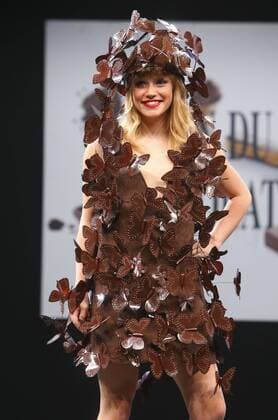 Lea Deleau - Modenschau: Salon du Chocolat - Paris - 27 10 2015 GwendolineLeGoff 