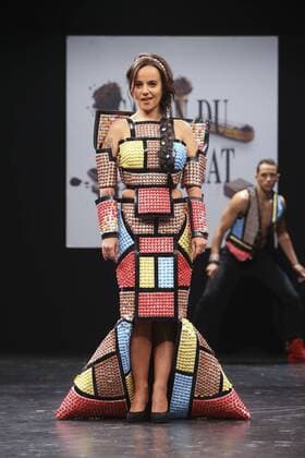 Alizee - Modenschau: Salon du Chocolat - Paris - 27 10 2015 GwendolineLeGoff 