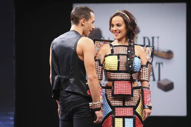 Alizee et Gregoire Lyonnet - Modenschau: Salon du Chocolat - Paris - 27 10 2015 GwendolineLeGoff 