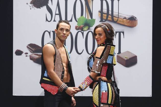 Alizee et Gregoire Lyonnet - Modenschau: Salon du Chocolat - Paris - 27 10 2015 GwendolineLeGoff 