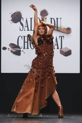 Fauve Hautot - Modenschau: Salon du Chocolat - Paris - 27 10 2015 GwendolineLeGoff 