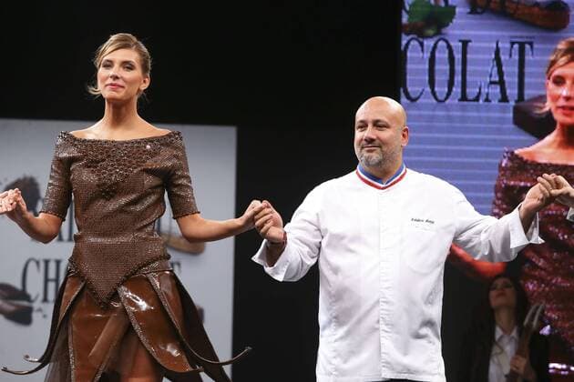 Camille Cerf ( Miss France 2015 ) et Frederic Anton - Modenschau: Salon du Chocolat - Paris - 27 10 2015 GwendolineLeGoff 