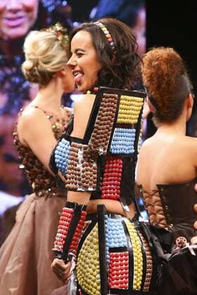 Alizee - Modenschau: Salon du Chocolat - Paris - 27 10 2015 GwendolineLeGoff 