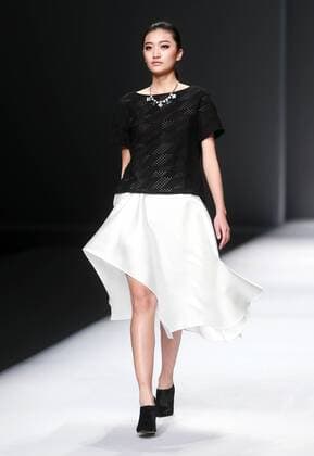 BEIJING, CHINA - OCTOBER 28: (CHINA OUT) A model showcases designs on the runway at OUDIFU & oudifufay Collection during the Mercedes-Benz China Fashion Week Spring Summer 2016 at Beijing Hotel on October 28, 2015 in Beijing, China.  CFP475027366