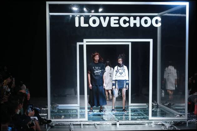 BEIJING, CHINA - OCTOBER 28: (CHINA OUT) ModelS showcase designs on the runway at ILOVECHOC Collection during the Mercedes-Benz China Fashion Week Spring Summer 2016 at 751D.PARK on October 28, 2015 in Beijing, China.  CFP475027924