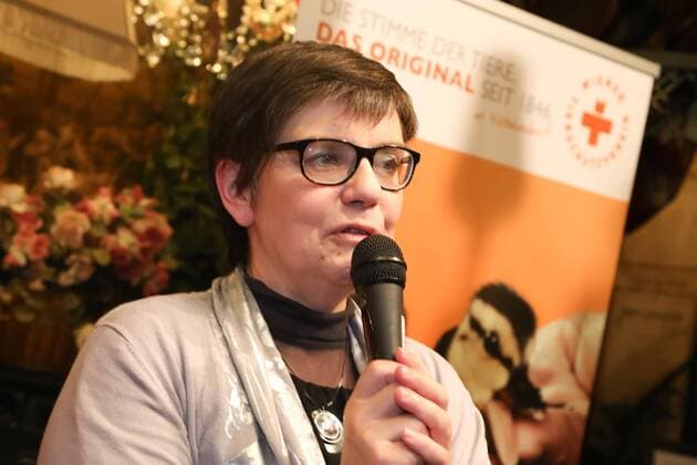 28.10.2015, Marchfelderhof Deutsch-Wagram, TIERSCHUTZKALENDER 2016, Präsentation v. Wiener Tierschutzhaus im Bild: Madeleine Petrovic -Wiener Tierschutz-Verein