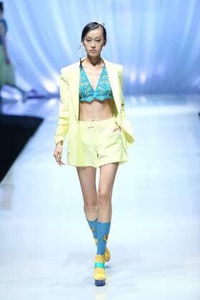 BEIJING, CHINA - OCTOBER 29: (CHINA OUT) A model showcases designs on the runway at TORAY Liu Wei Collection during the Mercedes-Benz China Fashion Week Spring Summer 2016 at 751DÂ·PARK on October 29, 2015 in Beijing, China.  CFP475107334