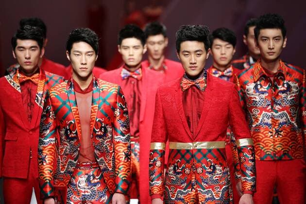 BEIJING, CHINA - OCTOBER 29: (CHINA OUT) Models showcase designs on the runway at GaryWat Qu Tingnan Collection during the Mercedes-Benz China Fashion Week Spring Summer 2016 at Beijing Hotel on October 29, 2015 in Beijing, China.  CFP475107441