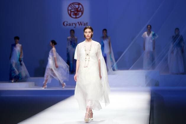 BEIJING, CHINA - OCTOBER 29: (CHINA OUT) A model showcases designs on the runway at GaryWat Qu Tingnan Collection during the Mercedes-Benz China Fashion Week Spring Summer 2016 at Beijing Hotel on October 29, 2015 in Beijing, China.  CFP475107443
