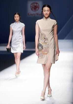 BEIJING, CHINA - OCTOBER 29: (CHINA OUT) Models showcase designs on the runway at GaryWat Qu Tingnan Collection during the Mercedes-Benz China Fashion Week Spring Summer 2016 at Beijing Hotel on October 29, 2015 in Beijing, China.  CFP475107446