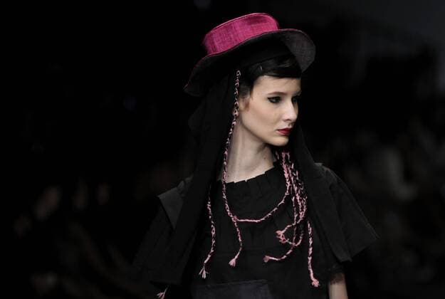 Oct. 29, 2015 - Jakarta, Indonesia - A model walks the runway during the Danjyo Hiyoji fashion show as part of Jakarta Fashion Week (JFW) 2016 on October 29, 2015 in Jakarta, Indonesia. Jakarta Indonesia  - ZUMAn230