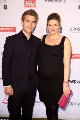 Nina Bott und Benjamin Baarz bei der Verleihung Goldene Bild der Frau 2015 -Deutschlands starke Frauen am 29.10.2015 in Hamburg Das Goldene Bild der Frau Verleihung 2015 in Hamburg 