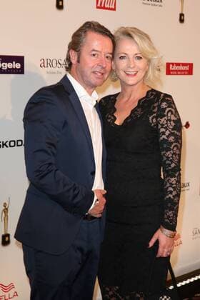 Ulla Kock am Brink und Peter Fissenewert bei der Verleihung Goldene Bild der Frau 2015 -Deutschlands starke Frauen am 29.10.2015 in Hamburg Das Goldene Bild der Frau Verleihung 2015 in Hamburg 