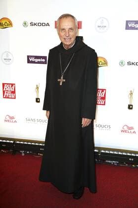 Notker Wolf bei der Verleihung der Goldenen Bild der Frau 2015 im Stage Operettenhaus. Hamburg, 29.10.2015 Foto:xS.xGabschx xFuturexImage