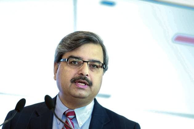 Oct. 29, 2015 - Toronto, ON, Canada - TORONTO, ON - OCTOBER 29 - Canada Post CEO Deepak Chopra speaks at an event opening a new concept store in Richmond Hill, October 29, 2015. Toronto Canada  - ZUMAt14_