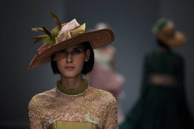 Oct. 30, 2015 - Jakarta, Jakarta, Indonesia - A model wears design by Yusi Irawati during the Jakarta Fashion Week 2016 at Senayan City. The event was participated by 250 Indonesian and international designers that will last until October 30, 2015. Jakarta Indonesia - ZUMAp133