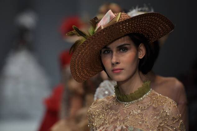 Oct. 30, 2015 - Jakarta, Jakarta, Indonesia - A model wears design by Yusi Irawati during the Jakarta Fashion Week 2016 at Senayan City. The event was participated by 250 Indonesian and international designers that will last until October 30, 2015. Jakarta Indonesia - ZUMAp133
