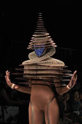 Oct. 30, 2015 - Jakarta, Indonesia - A model wears design by Rinaldi A Yunardi during the Jakarta Fashion Week 2016 at Senayan City. The accessory resembled of recycled paper are packed into the ropes and fiber fabrics and elements metal.dengan theme The Lady Warrior Jakarta Indonesia - ZUMAp133