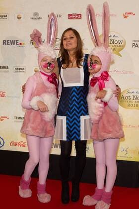 Sarah Alles - Verleihung des Act Now Jugend Award im Friedrichstadt-Palast Berlin am 02.11.2015. Verleihung Act Now Jugend Award