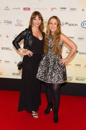 Jean Bork und Claudia Campus - Verleihung des Act Now Jugend Award im Friedrichstadt-Palast Berlin am 02.11.2015. Verleihung Act Now Jugend Award
