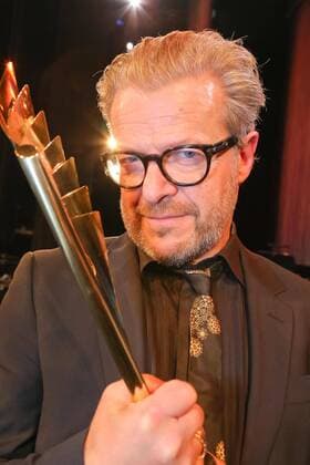 02.11.2015, Wiener Ronacher, NESTROY VERLEIHUNG 2015, Gala-Abend zum Theaterpreis im Bild: Roland Koch -Beste Nebenrolle