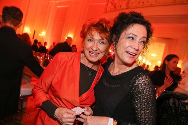 02.11.2015, Wiener Ronacher, NESTROY VERLEIHUNG 2015, Gala-Abend zum Theaterpreis im Bild: Bigi Fischer, Barbara Wussow -AfterShow