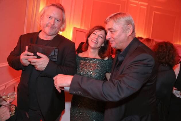 02.11.2015, Wiener Ronacher, NESTROY VERLEIHUNG 2015, Gala-Abend zum Theaterpreis im Bild: Gregor Seberg, Julia Cencig, Andreas Vitasek -AfterShow