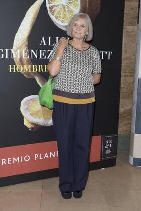 Nov. 3, 2015 - Madrid, Madrid, Spain - Alicia Gimenez bartlett inPresentation of the finalist and prize winning novel planet 2015 HOMBRES DESNUDOS Ã‚Â de Alicia Gimenez bartlett y LA ISLA DE ALICEÃ‚Â de Daniel SÃƒÂ¡nchez ArÃƒÂ©valo Photo: Madrid Spain  - ZUMAn230 Planet Preisverleihung in Madrid