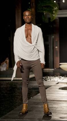 A model presents a creation by ETNOS menswear fashion designer during the Miami Funkshion Week at the SETAI hotel, Miami Beach, Florida, November 4, 2015.  MIA20151104105 GARYxIxROTHSTEIN Miami Funkshion Fashion Week - ETNOS Modenschau