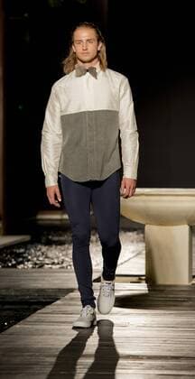 A model presents a creation by ETNOS menswear fashion designer during the Miami Funkshion Week at the SETAI hotel, Miami Beach, Florida, November 4, 2015.  MIA20151104108 GARYxIxROTHSTEIN Miami Funkshion Fashion Week - ETNOS Modenschau