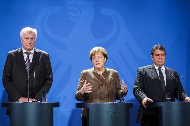 (151105) -- BERLIN, Nov. 5, 2015 -- CDU leader and German Chancellor Angela Merkel (C), CSU leader and Bavarian premier Horst Seehofer (L) and SPD leader and German Economy Minister Sigmar Gabriel attend a joint press conference after meetings in Berlin, Germany, on Nov. 5, 2015. Party leaders of Germany s ruling coalition have agreed on Thursday on plans to establish special registration centers for refugees in Germany, with an aim to speed up asylum procedures for those who have little chance to get asylum. ) GERMANY-BERLIN-REFUGEE ASYLUM-ASSISTANCE ZhangxFan 