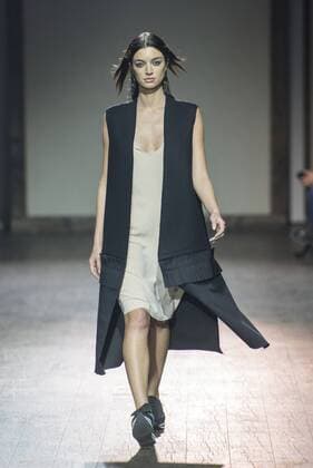 (151107) -- TBILISI, Nov. 7, 2015 -- A model presents a creation of Eloshi during the Mercedes Benz Fashion Week in Tbilisi, capital of Georgia, on Nov. 7, 2015. ) GEORGIA-TBILISI-FASHION WEEK GiorgixInduashvili 