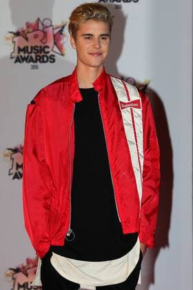 202409 Francois Glories Starface 2015-11-07 Cannes France Cérémonie des NRJ Music Awards 2015. Arrivées. Bieber, Justin  Copyright: xFrancoisxGloriesx xStarfacex STAR_202409_002