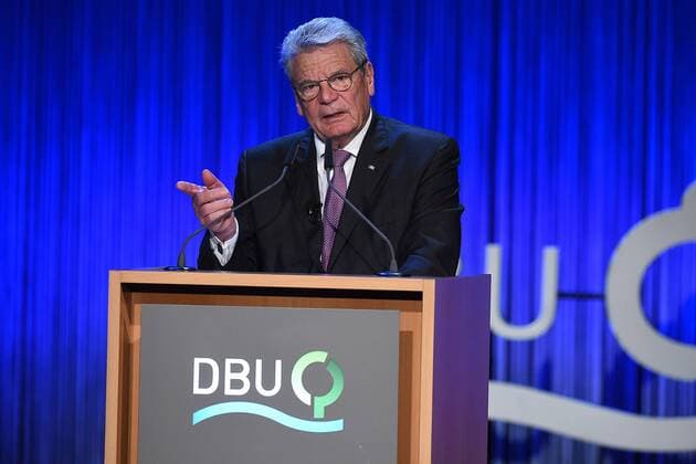 Deutscher Umweltpreis 2015 am 08.11.2015 im Colosseum Theater in Essen Bundespräsident Joachim Gauck während der Preisverleihung zum Deutschen Umweltpreis. xRx