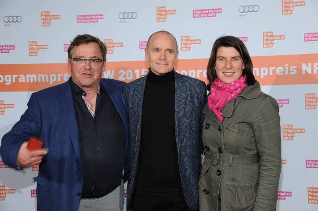 Die Produzenten Herbert Schwering, l-r, Andreas Maus und Christine Kiauk (Der kuaför aus der Keupstrasse) posiert am 09.11.2015 in Köln vor der Verleihung des Kino Programm Preis NRW.