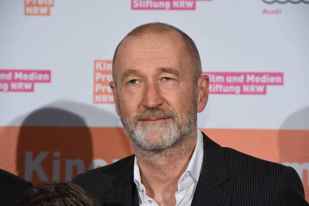 Schauspieler Peter Lohmeyer posiert am 09.11.2015 in Köln vor der Verleihung des Kino Programm Preis NRW.