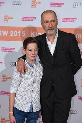 Schauspieler Oscar Bose, l-r, und Peter Lohmeyer posieren am 09.11.2015 in Köln vor der Verleihung des Kino Programm Preis NRW.