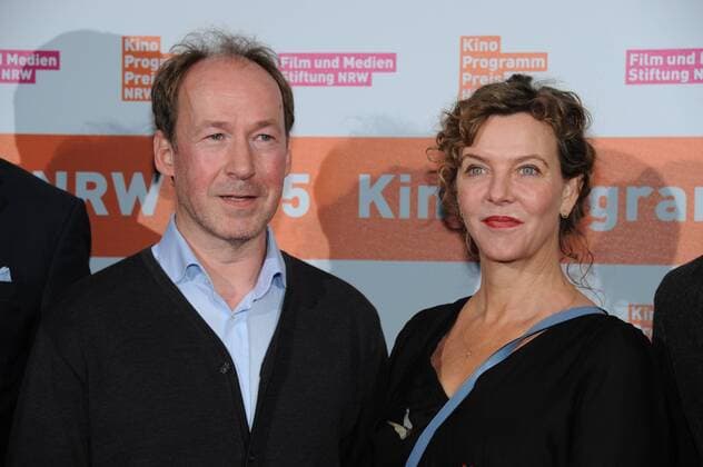 Schauspieler Ulrich Noethen und Margarita Broich posiert am 09.11.2015 in Köln vor der Verleihung des Kino Programm Preis NRW.