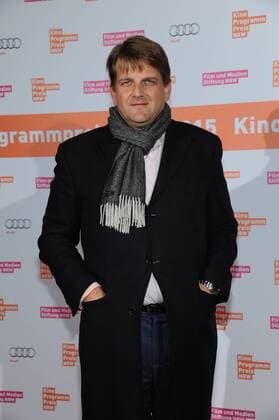 Der Filmproduzent Leopold Hoesch posiert am 09.11.2015 in Köln vor der Verleihung des Kino Programm Preis NRW.